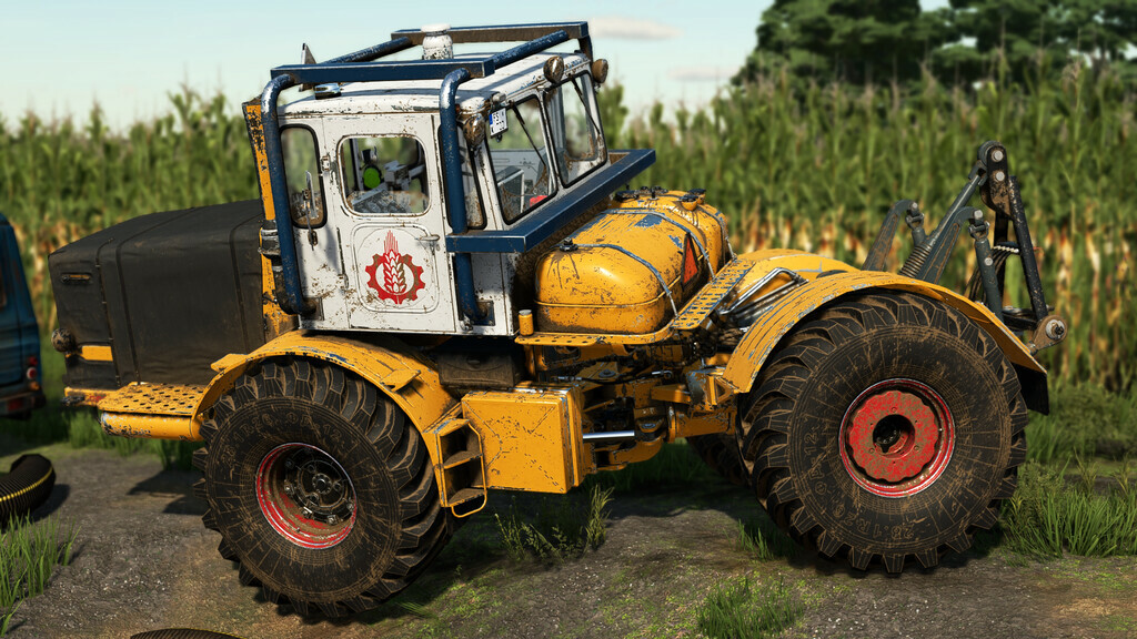 Tractor K-700